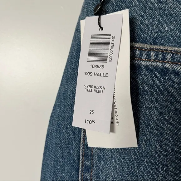 NEW Aritzia Denim Forum • $110 The 90s Halle Denim Skirt • Size 25